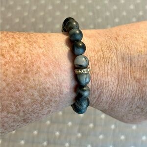 Elegant Black and Gray Beaded Bracelet with Gold Accents